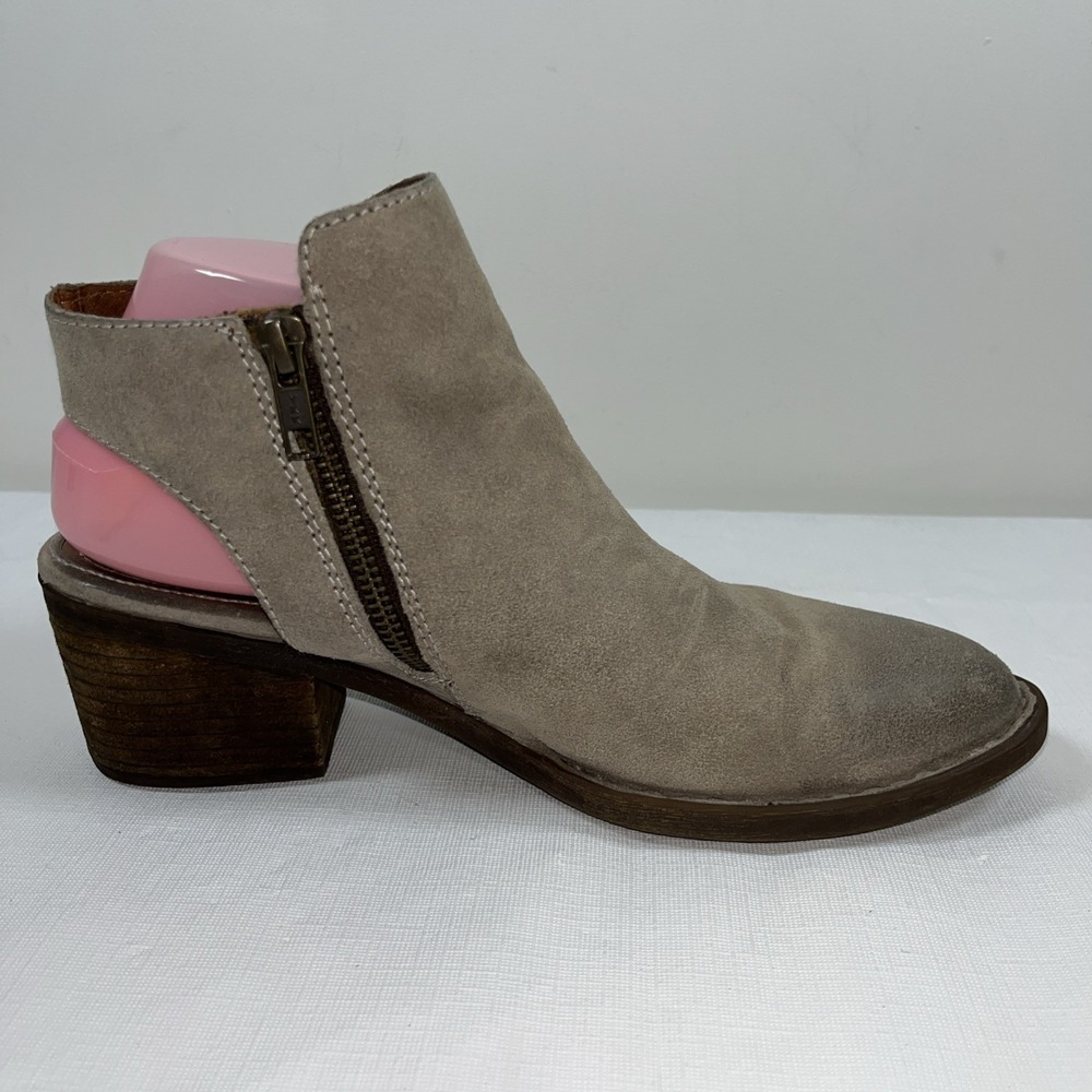 BORN Women's Monikah Tassel Bow Ankle Boots Booties Gray Suede 8M Preppy Stylish - Picture 6 of 16